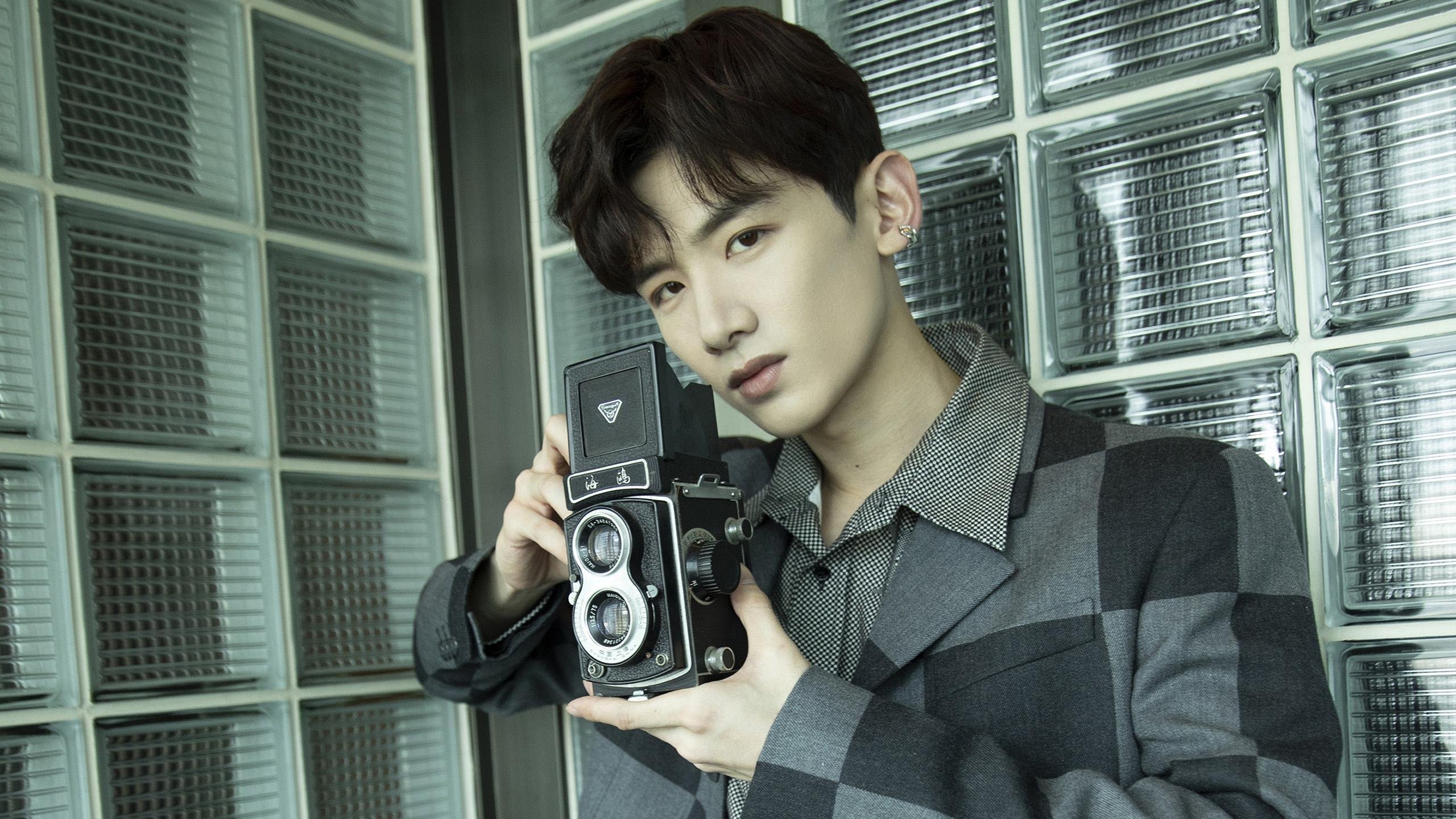 开云官方-女足教练团队部署高位逼抢策略，女足教练采访