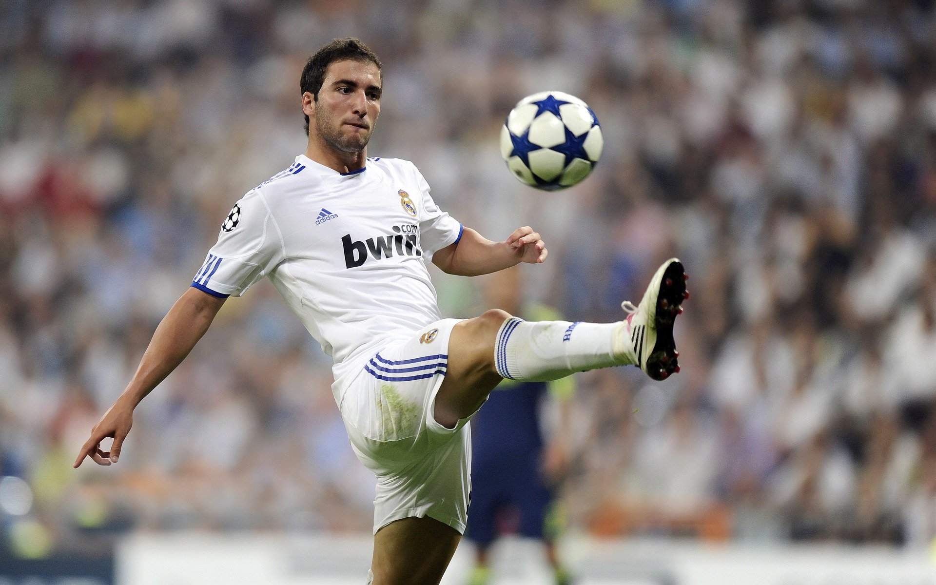 电竞直播技术的发展与未来趋势预测，电竞直播市场