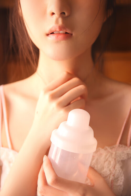 开云入口-贾一凡女双夺冠，羽毛球冠军陈清晨