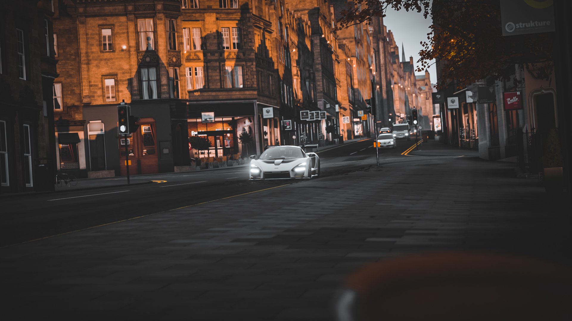 边中结合打法是否成为新一代战术标配，足球战术边中结合