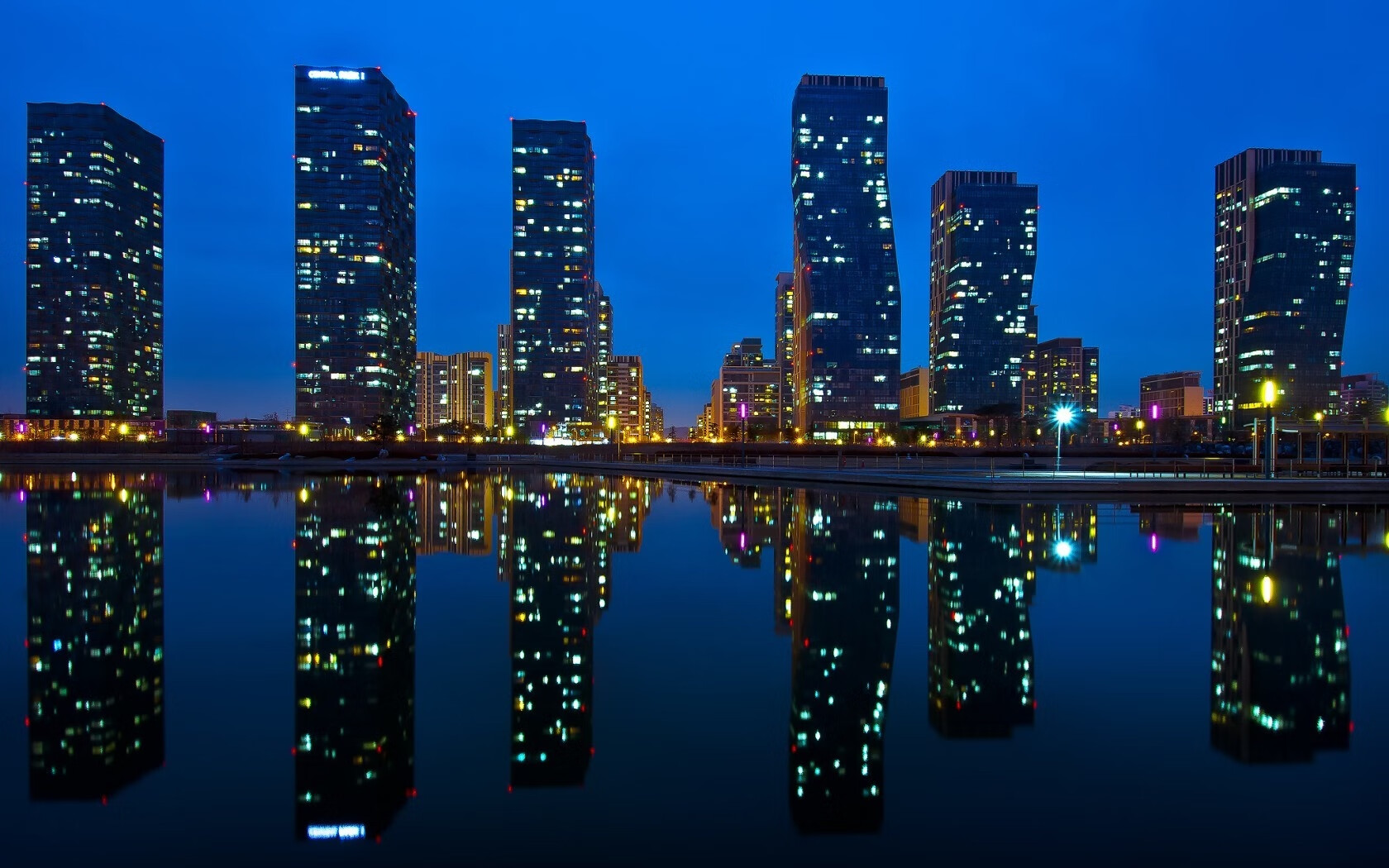 五大联赛自由球员签约是否改变了球队战术部署逻辑,2021大牌自由球员